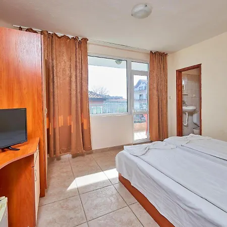 Къща за гости бор